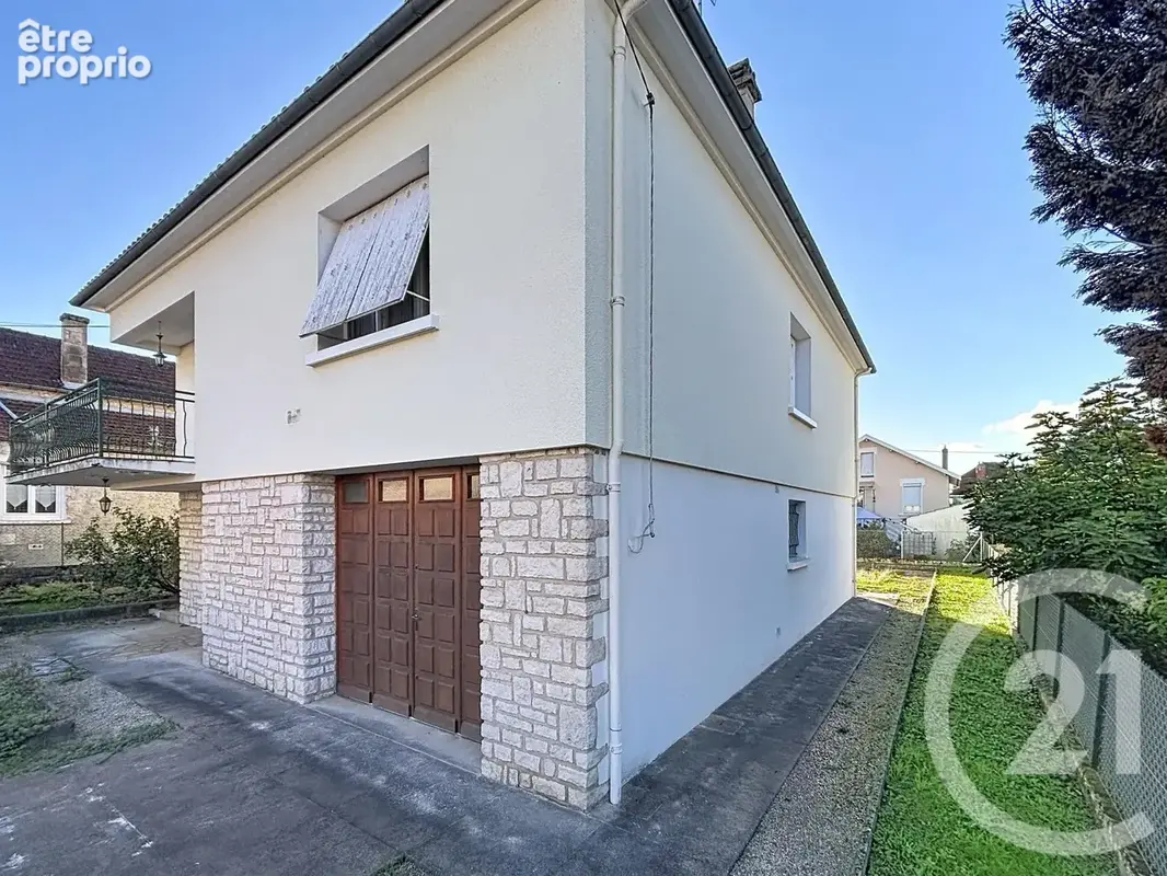 Maison 7 pièces 148 m² à vendre à Soyaux (16800) - photo 2