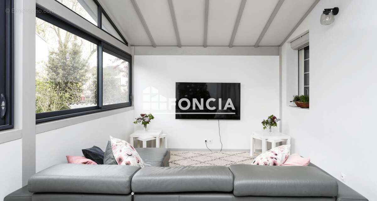 Maison à MONTMORENCY