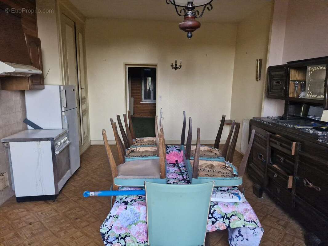 Appartement à SAINT-SULPICE-LAURIERE