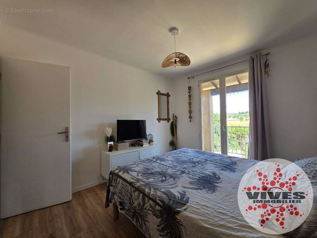 Villa rénovée T4 avec grande partie aménageable. - photo 8
