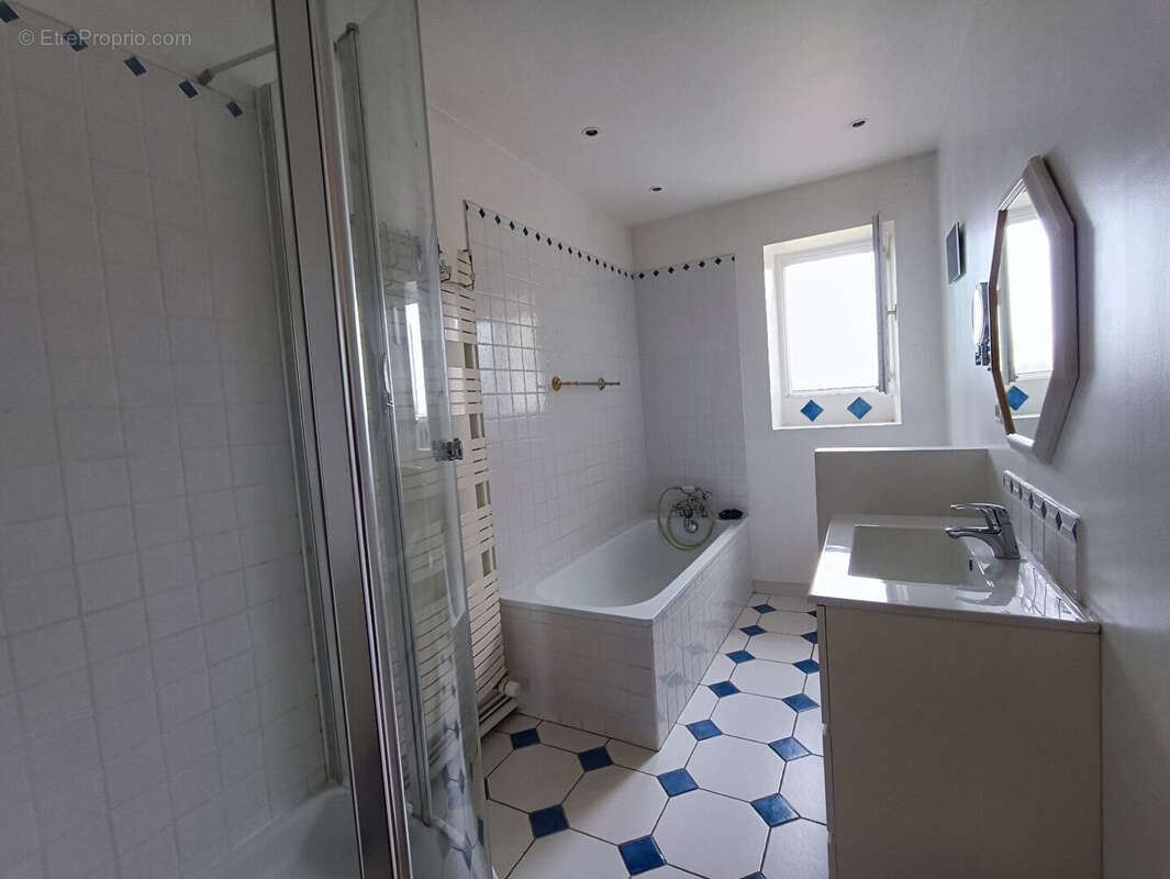 Maison à SAINTE-SEVERE