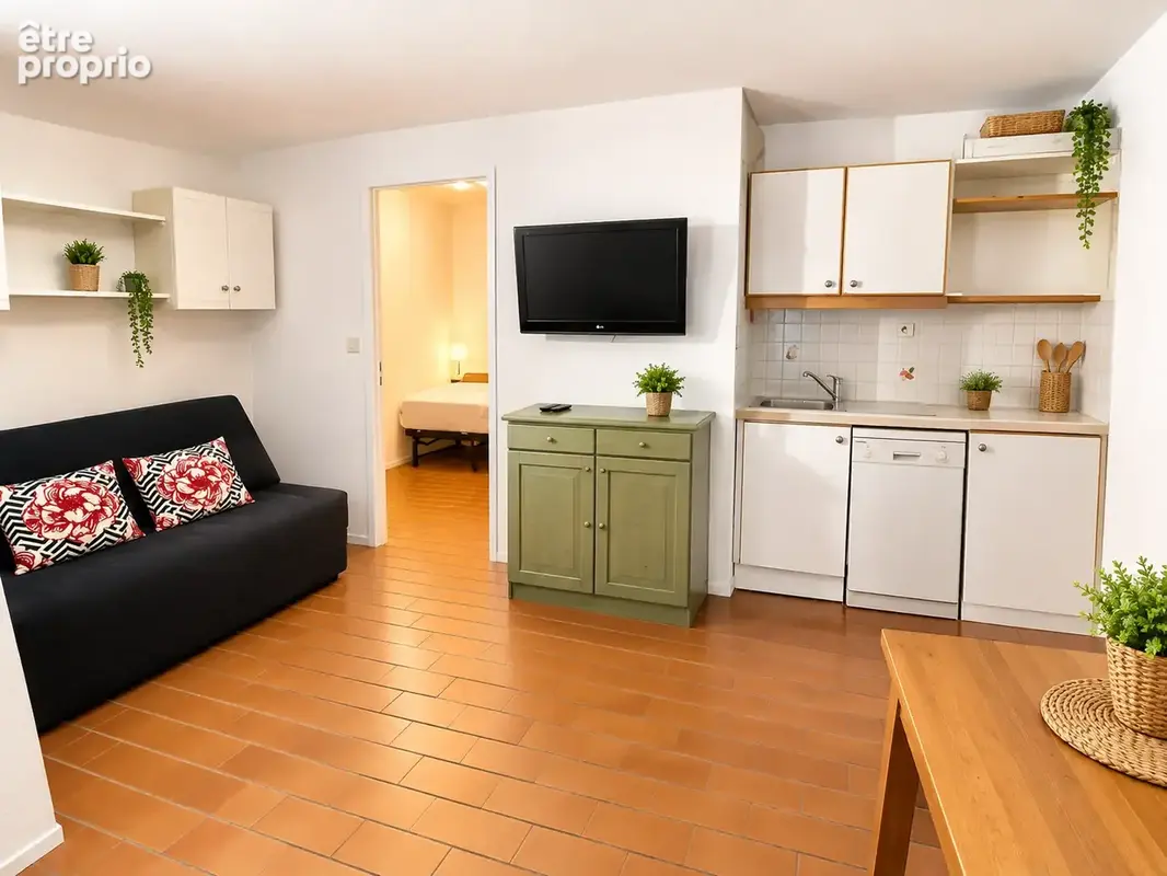 Appartement à LA CROIX-VALMER