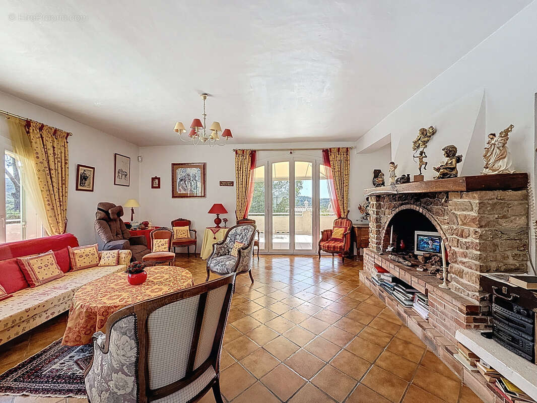 Maison à SIX-FOURS-LES-PLAGES