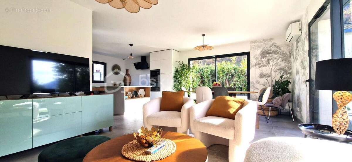 Maison à VILLARD-BONNOT