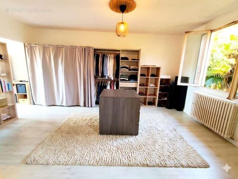  Maison T6 de 152 m² à Nogaro – Centre-ville & Jardin arboré - photo 13