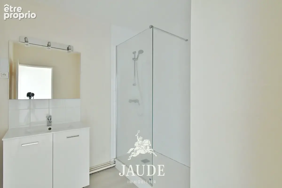 Appartement T3 de 66,33 m2 avec parking et cave, 7 rue Saint-Simon à Clermont-Ferrand - photo 7