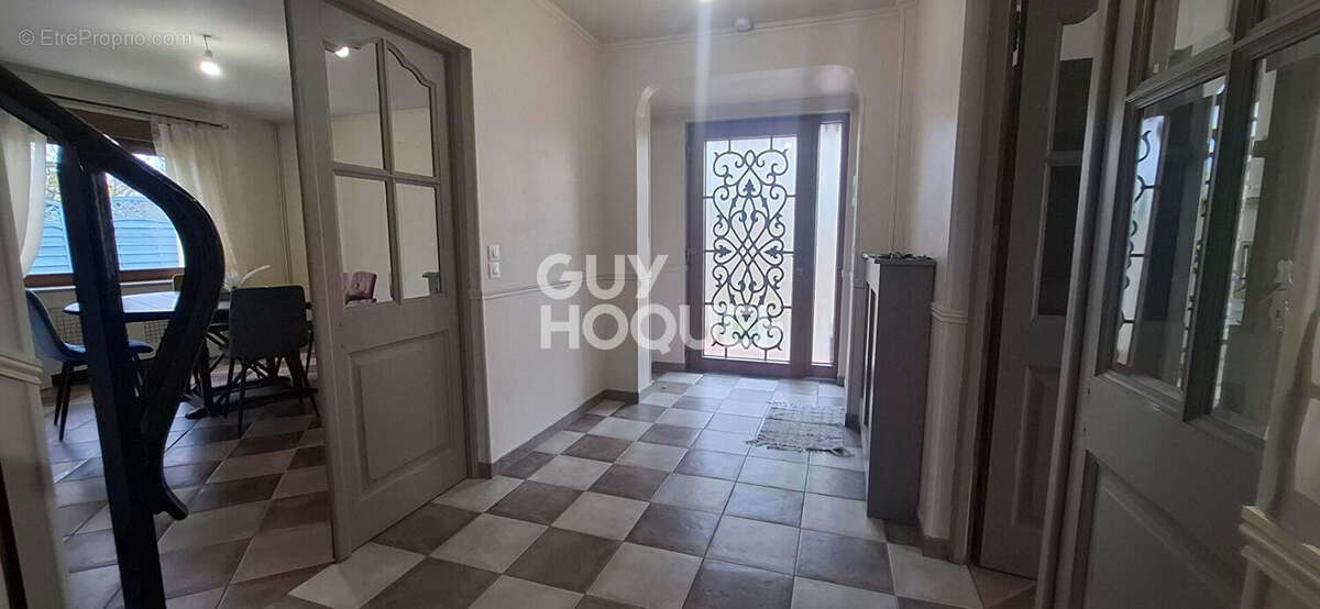 Maison à LES MUREAUX