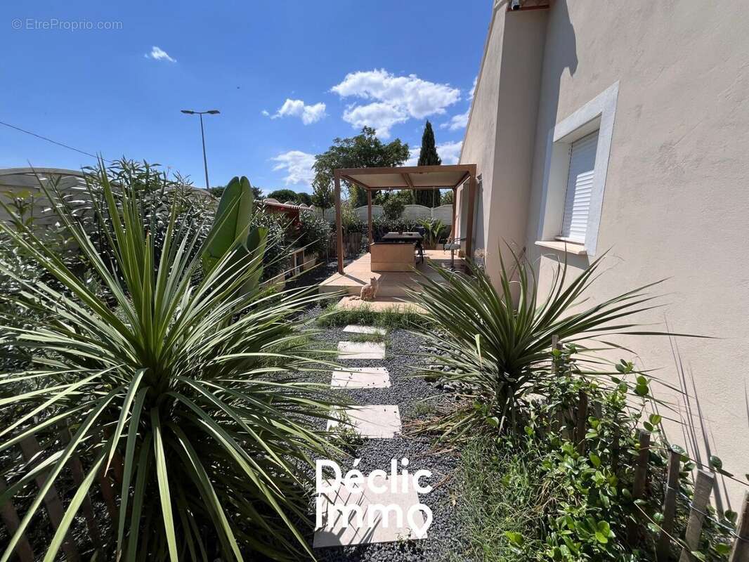 Maison à VILLENEUVE-LES-MAGUELONE