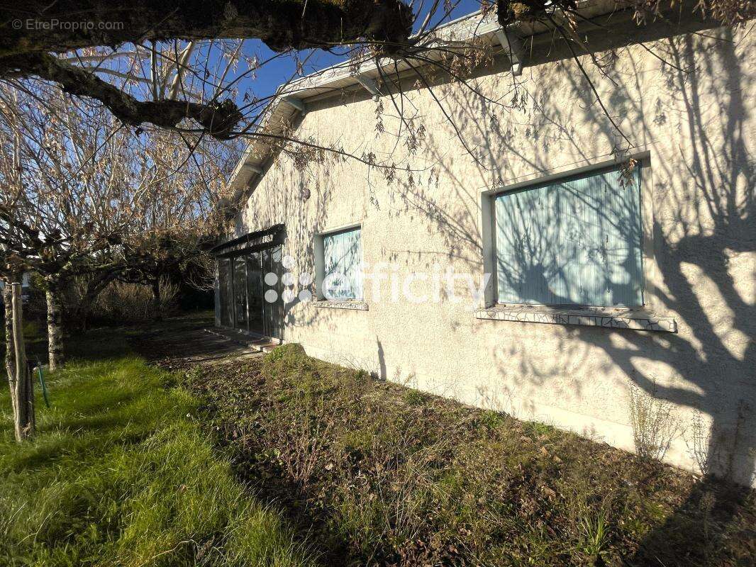 Maison à MARTIGNAS-SUR-JALLE