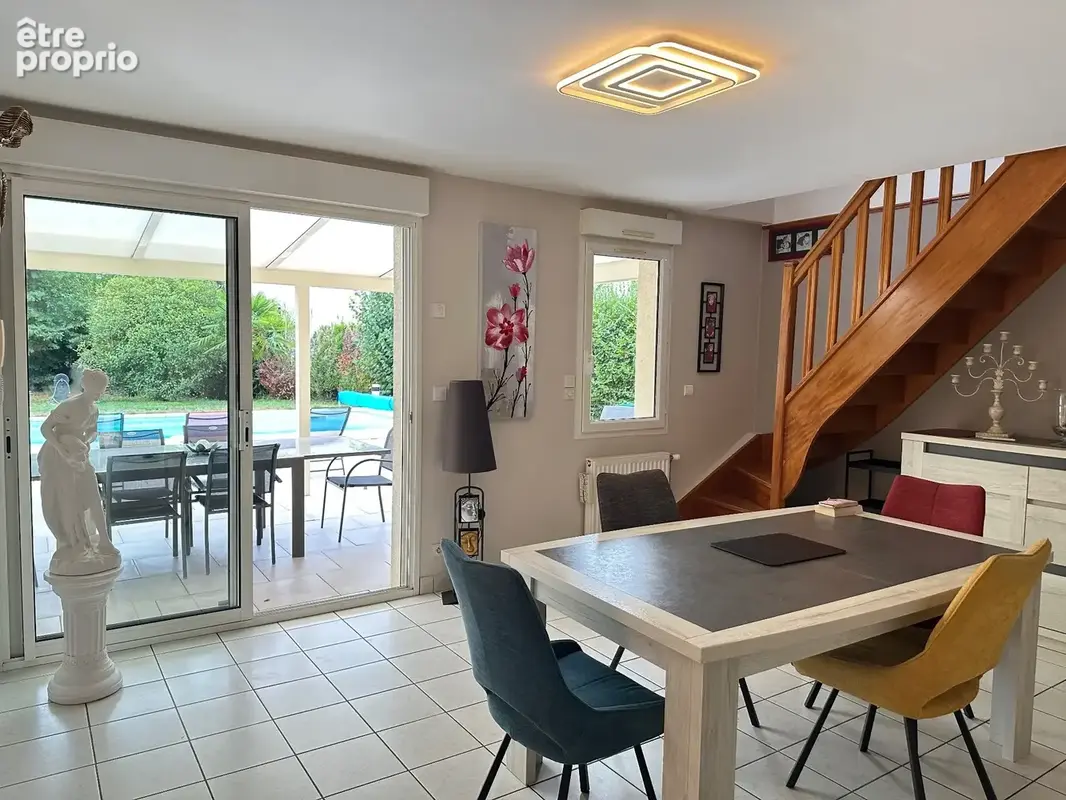 Magnifique maison familiale de 225 m², 6 chambres avec piscine et pinède à Guécélard – DPE B - photo 10