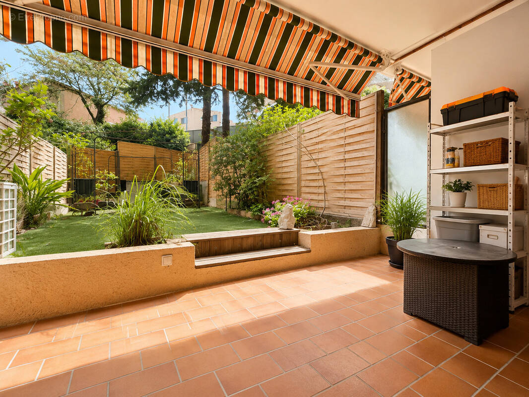 Appartement à ROQUEBRUNE-CAP-MARTIN