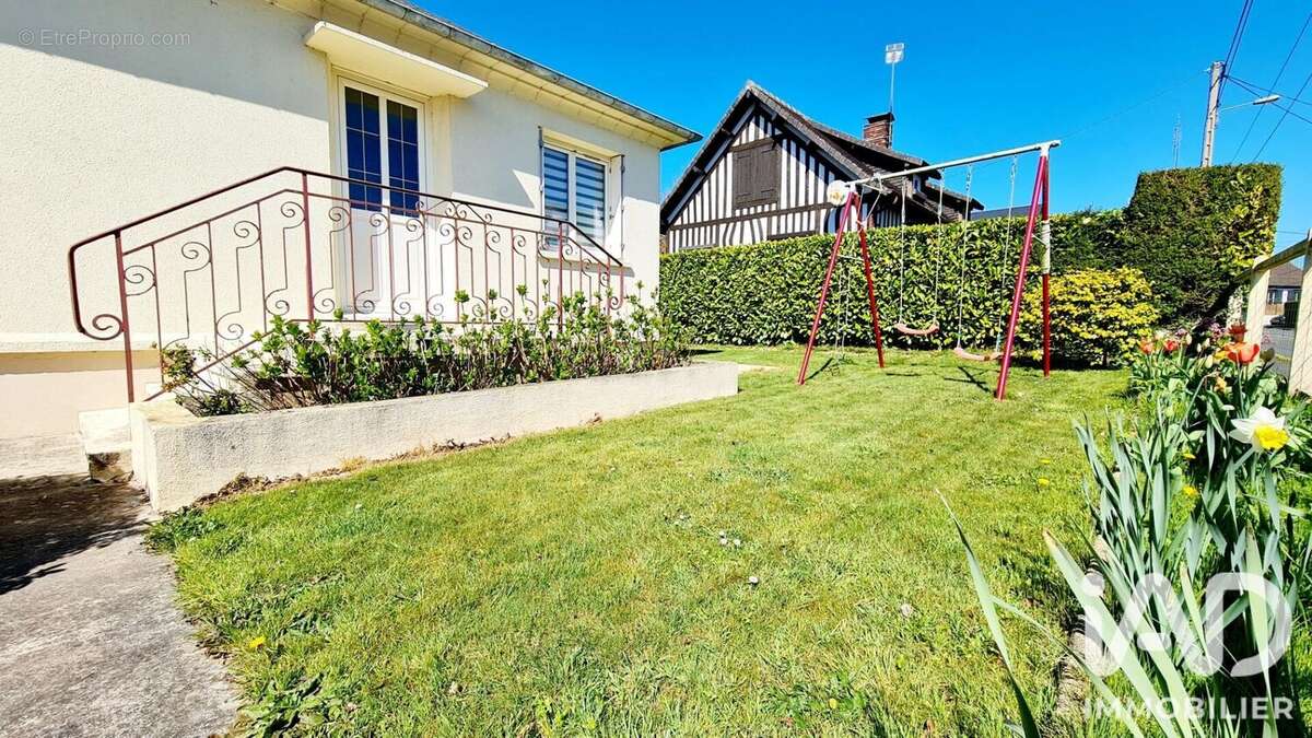 Maison 92 m² à Saint-Gatien-Des-Bois  - photo 3
