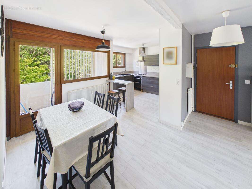 Appartement à MONTMELIAN