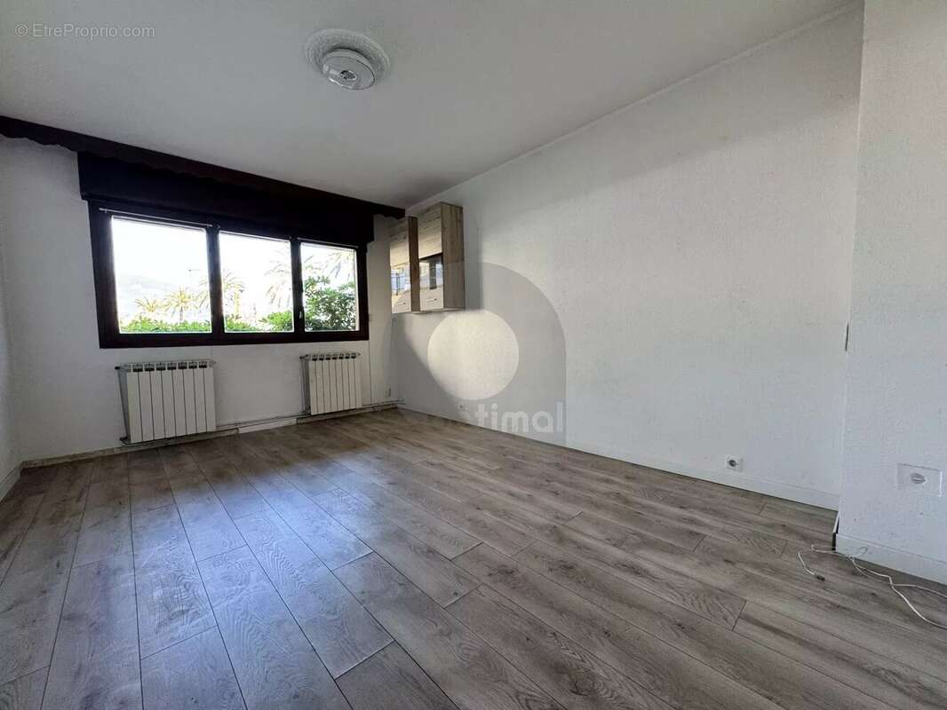 Appartement à ROQUEBRUNE-CAP-MARTIN