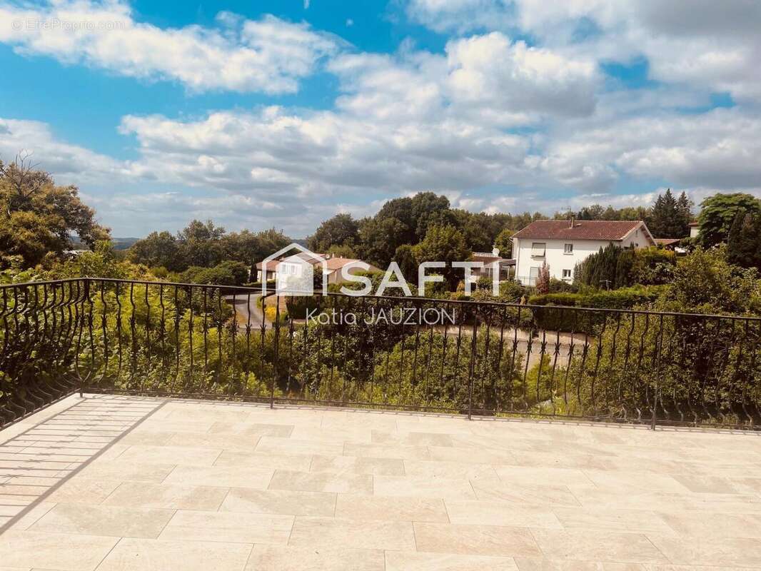 Photo 2 - Maison à LACROUZETTE