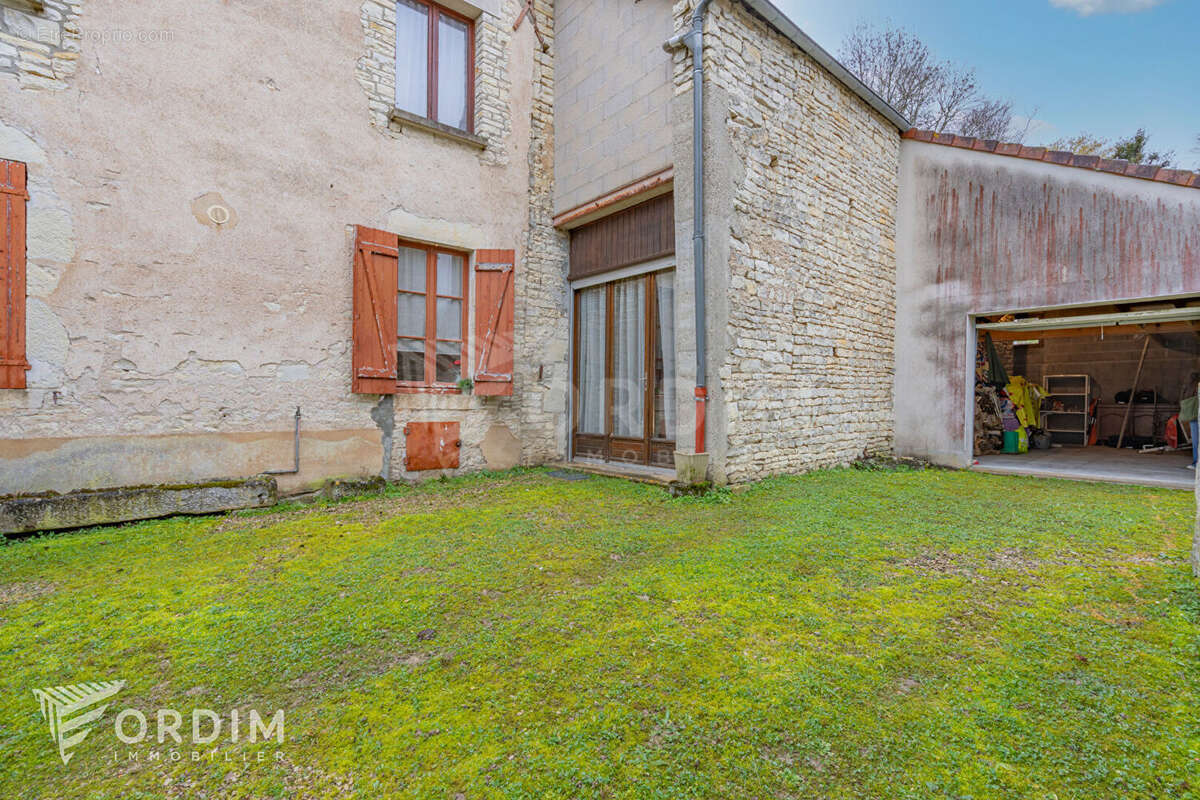 Maison à SACY
