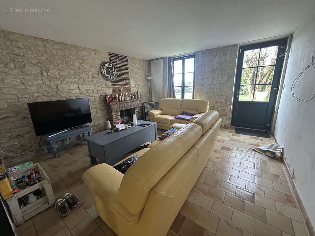 Maison à LE GRAND-MADIEU