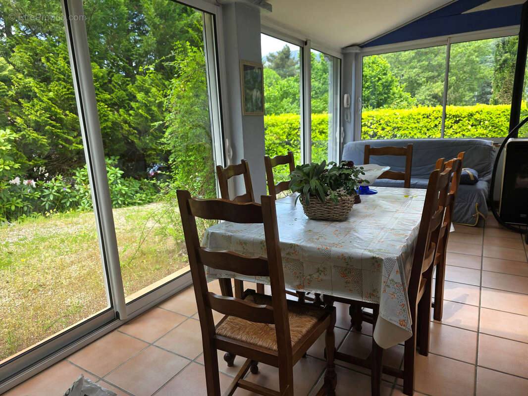 Maison à MONTPEZAT-SOUS-BAUZON