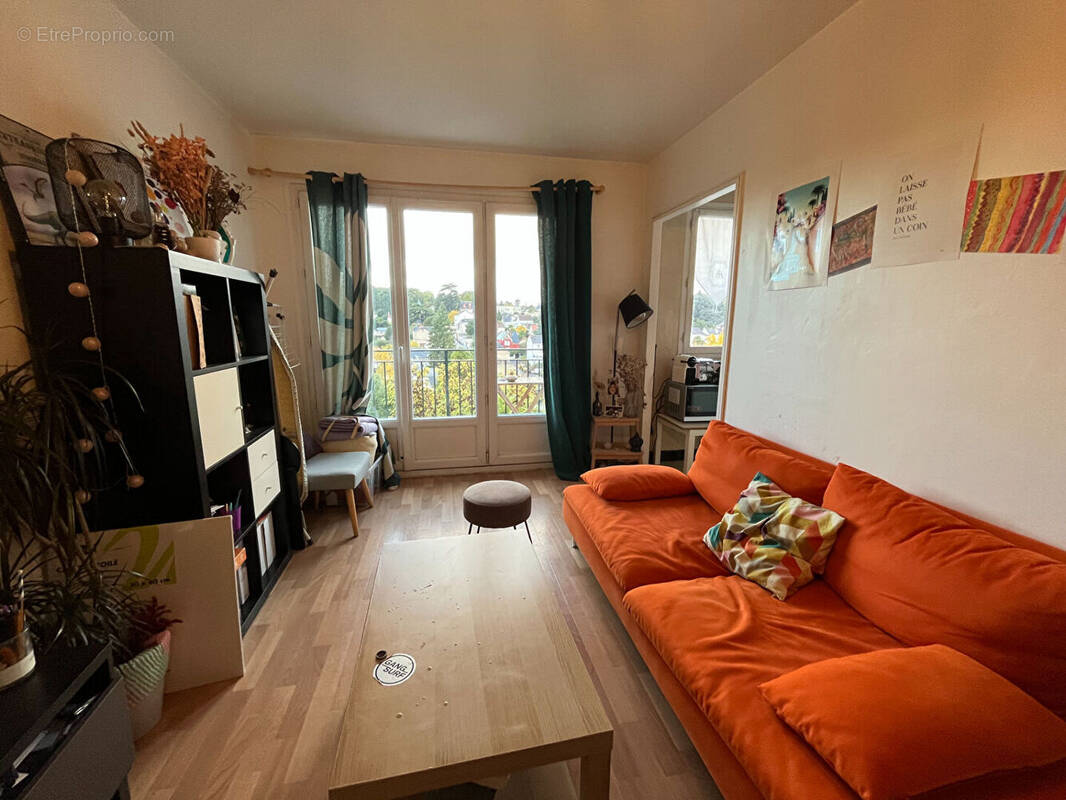 Appartement à SAINT-CYR-SUR-LOIRE