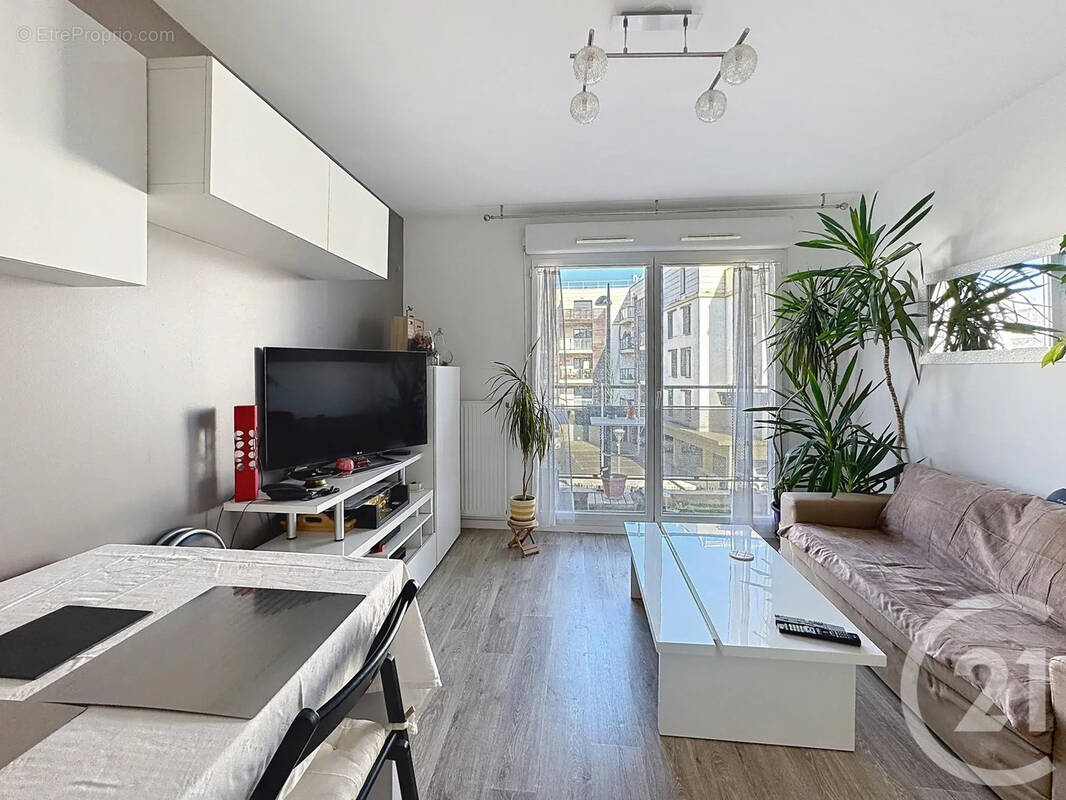 Appartement à DAMMARIE-LES-LYS