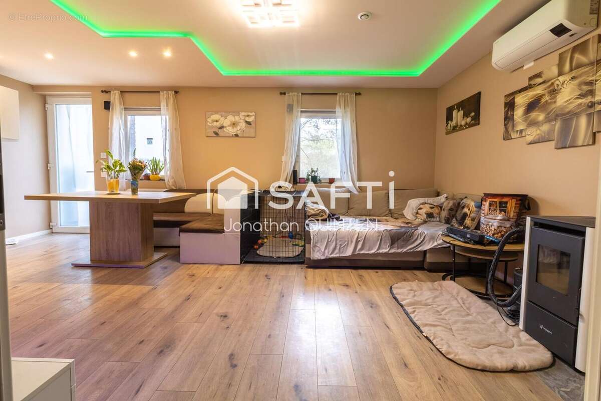 Photo 2 - Maison à L'HOPITAL
