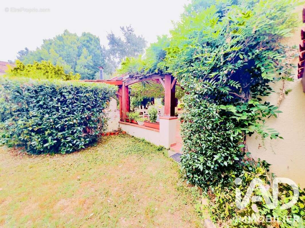 Maison 134 m² à Saint-Pierre-De-Clairac  - photo 7