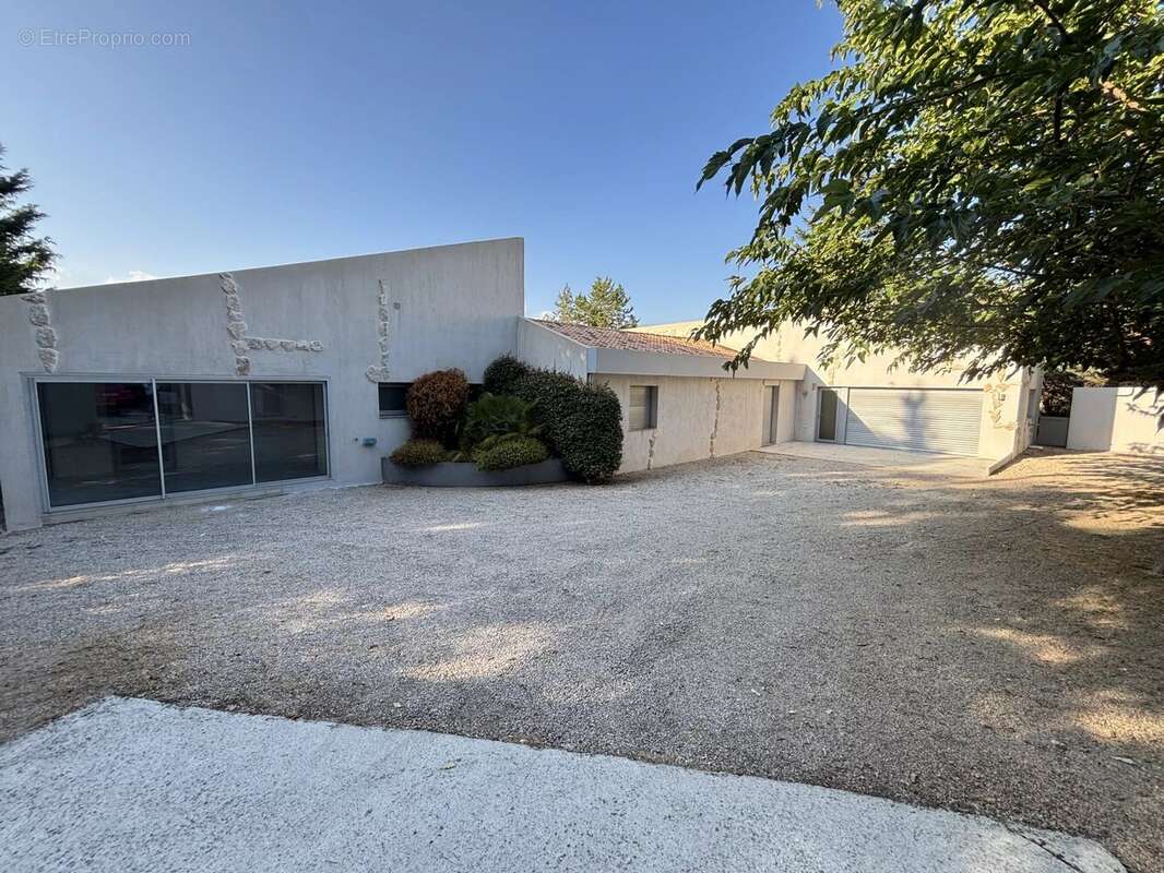 Maison à FIGANIERES