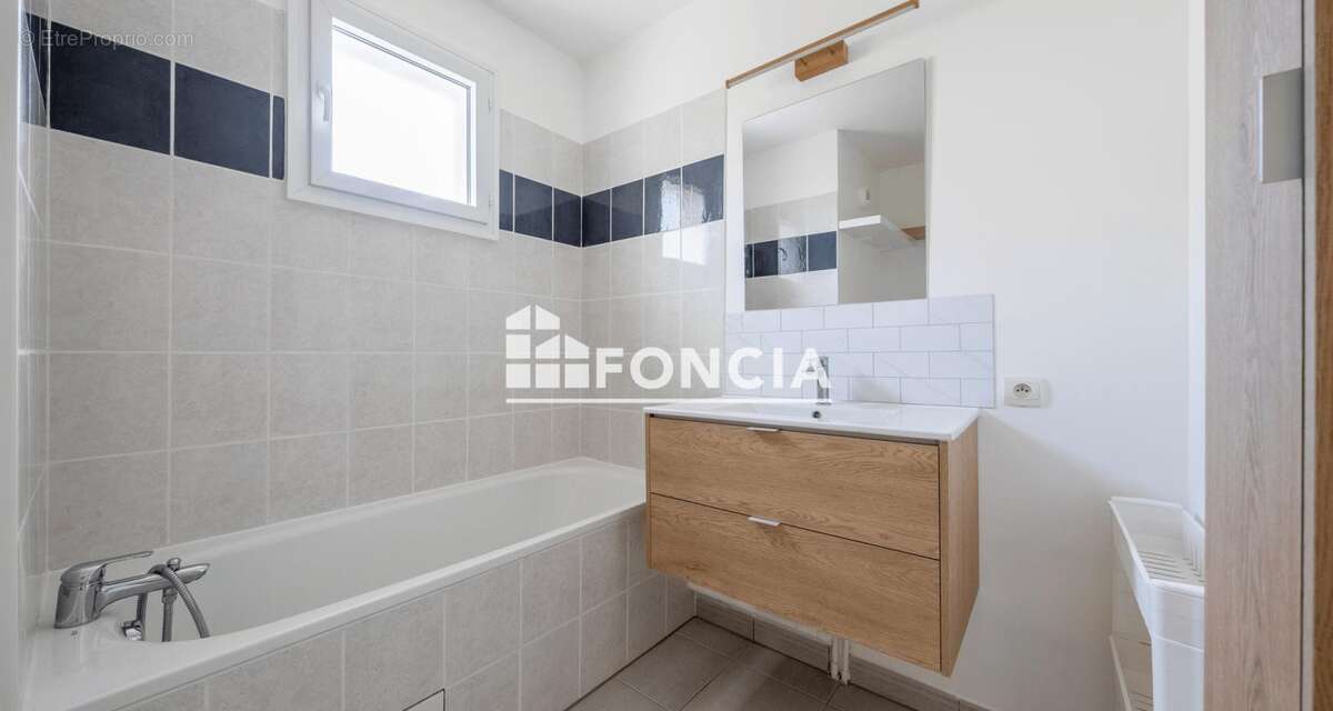 Appartement à VILLENAVE-D'ORNON