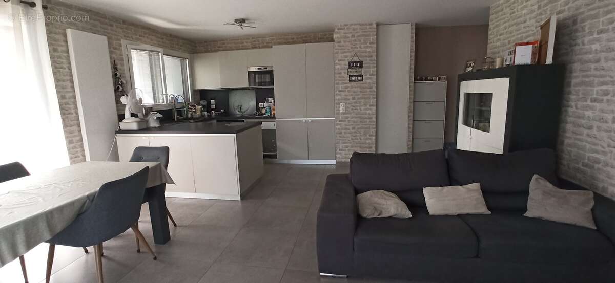 Appartement T4 récent Saint Jorioz - Vendu - photo 2