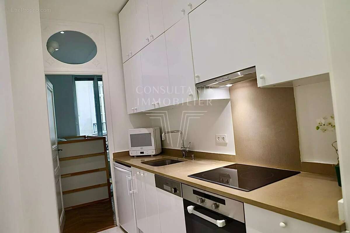 Appartement à PARIS-7E
