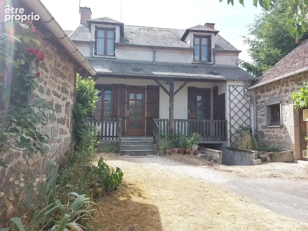 Photo 1 - Maison à SAINT-SILVAIN-BAS-LE-ROC