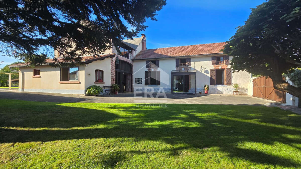 Maison à SARRIAC-BIGORRE