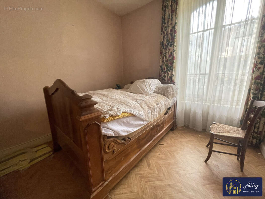 Appartement à BORT-LES-ORGUES