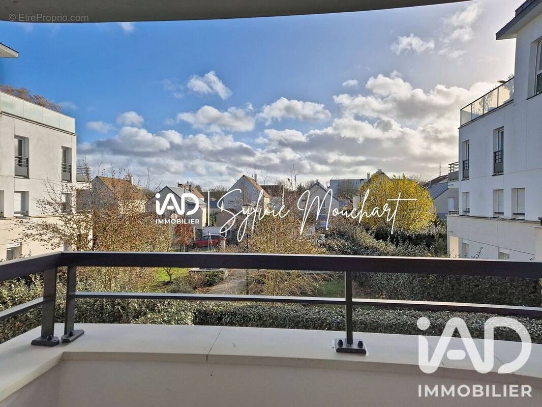 Photo 1 - Appartement à ELANCOURT