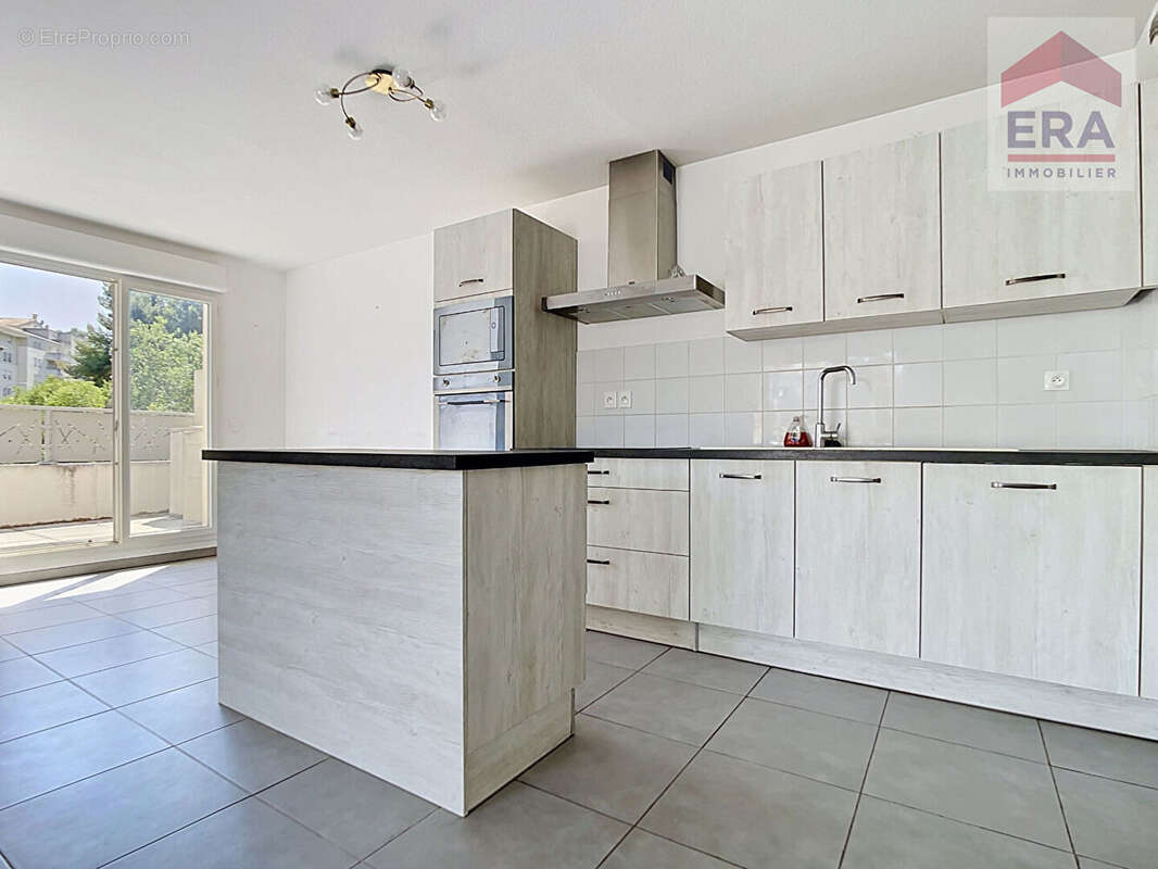 Appartement à MARSEILLE-13E