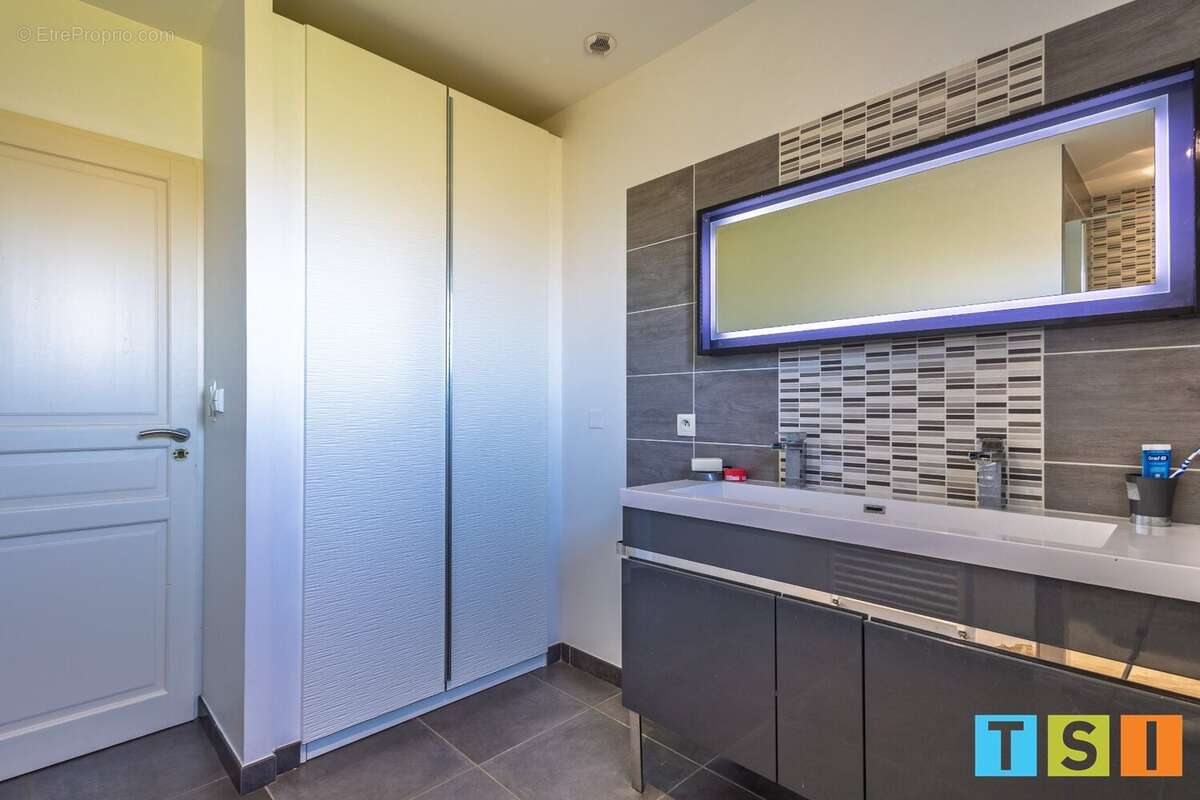 Maison à MONTESQUIEU-VOLVESTRE