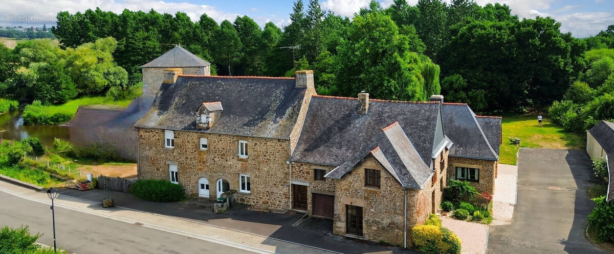 Maison à SAINT-JEAN-SUR-COUESNON