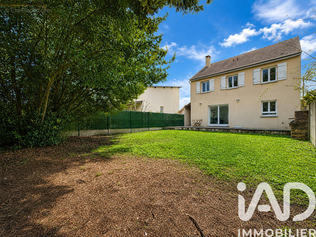 Photo 1 - Maison à LE BLANC-MESNIL