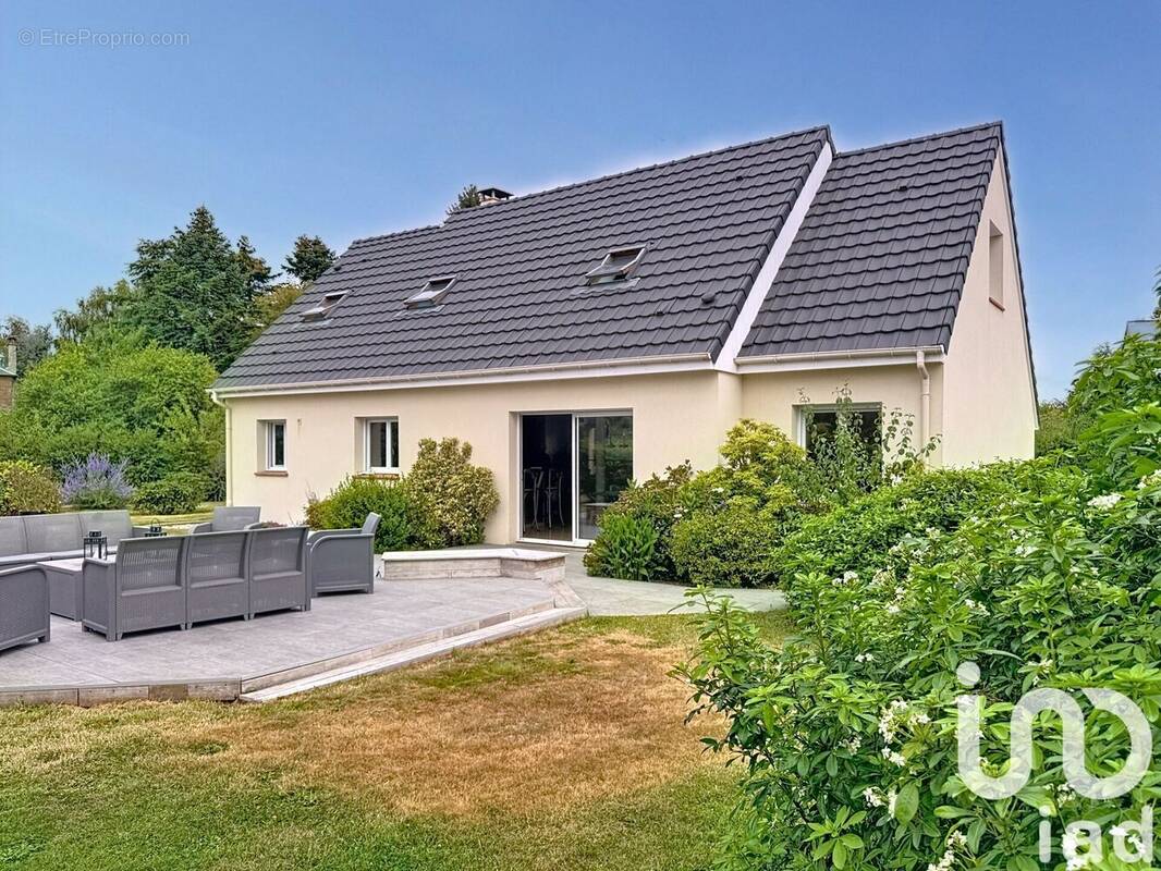 Photo 1 - Maison à CHARLEVAL