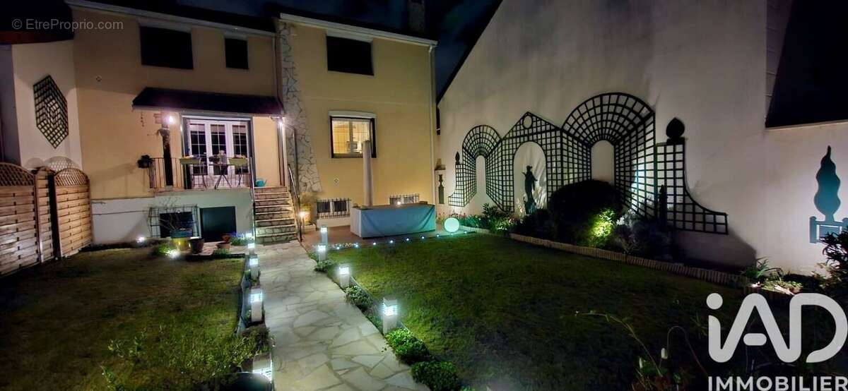 Photo 2 - Maison à RUEIL-MALMAISON