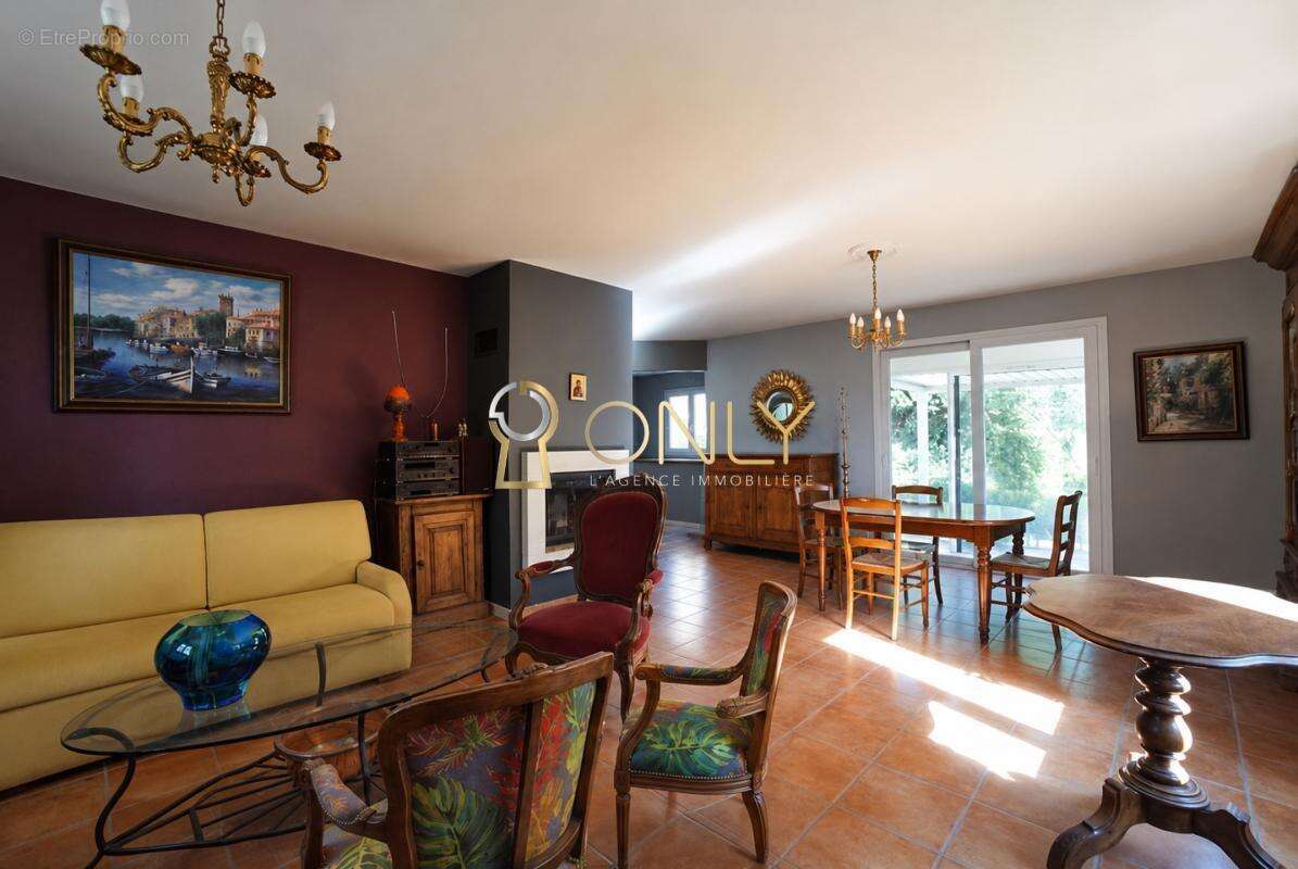 Savigneux - maison - 5 chambres - photo 10