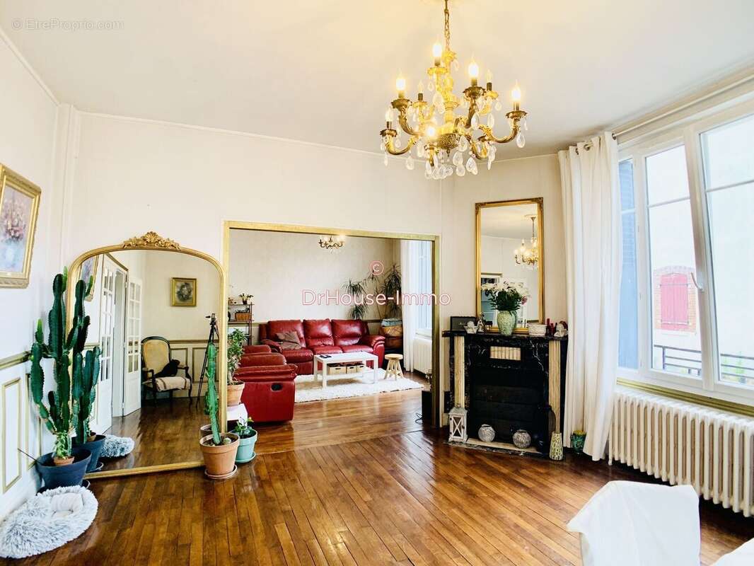 Maison à CHALETTE-SUR-LOING