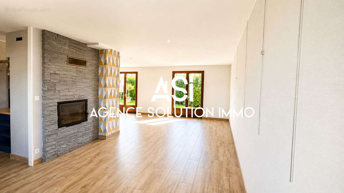 Maison de plain-pied avec sous-sol complet - Actuellement louée - photo 2