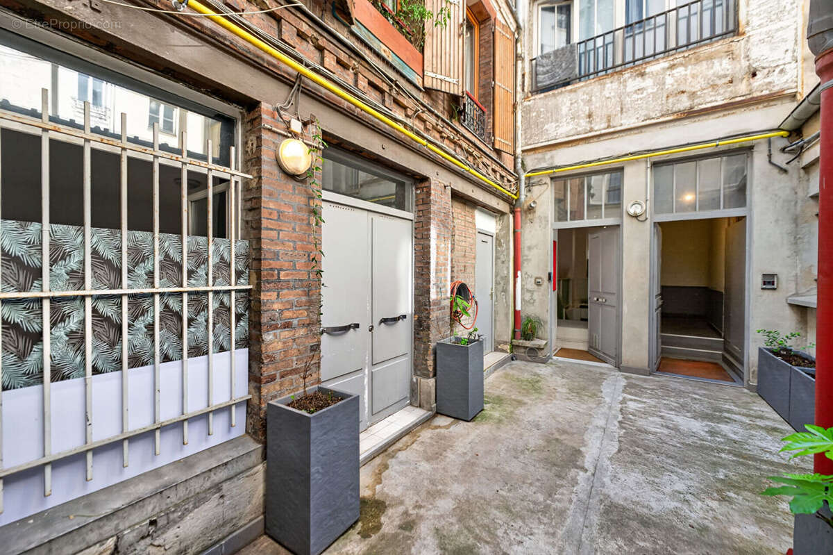 Appartement à PARIS-10E