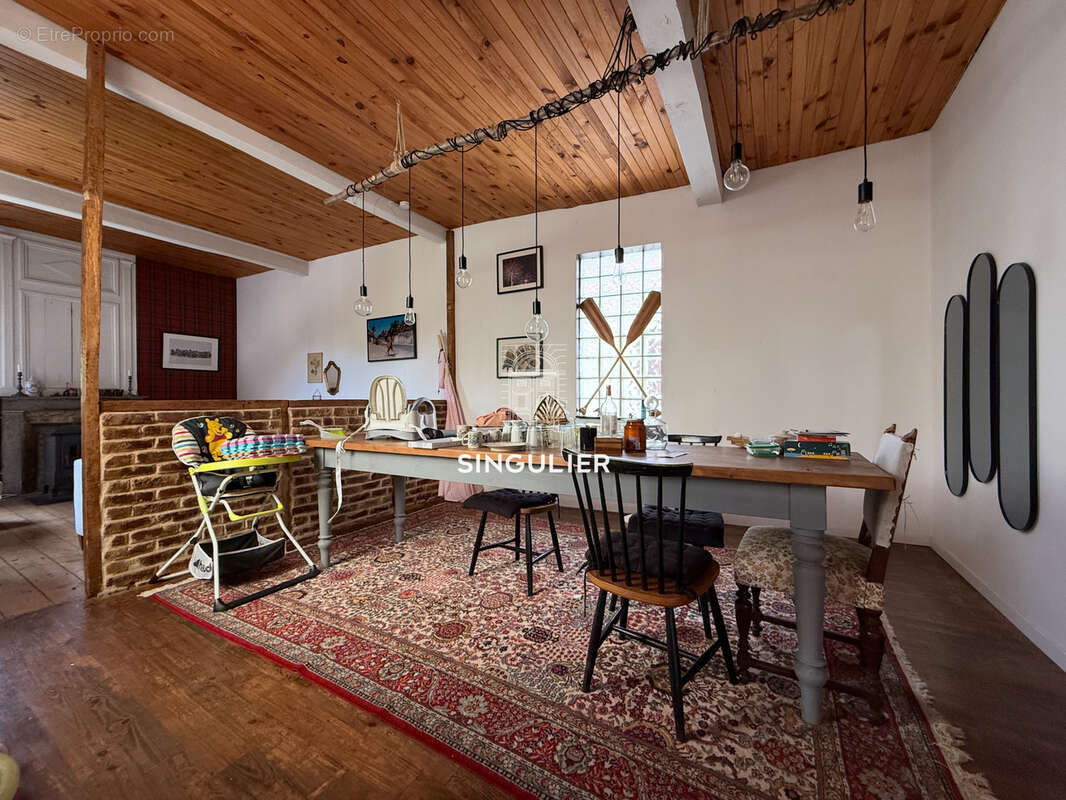 Maison à RAYE-SUR-AUTHIE