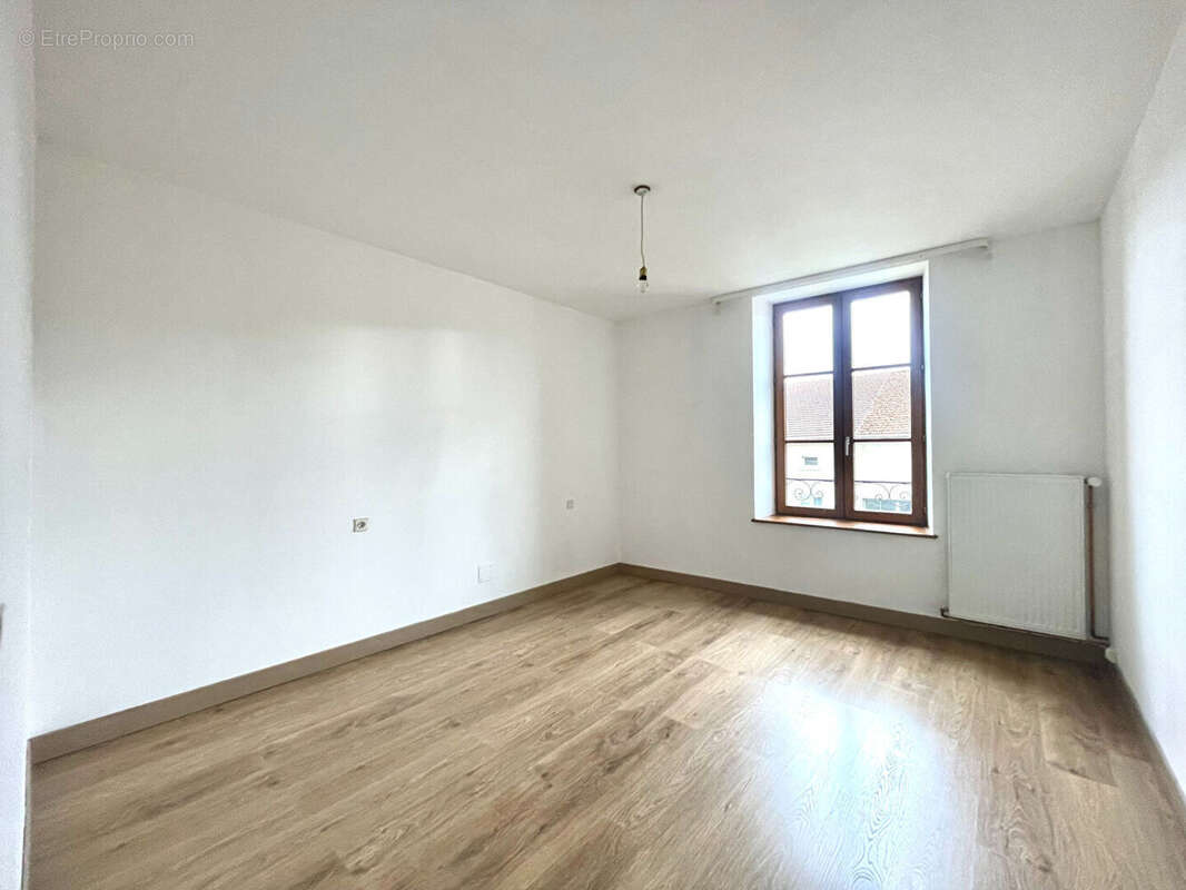 Maison à CHAMBLEY-BUSSIERES