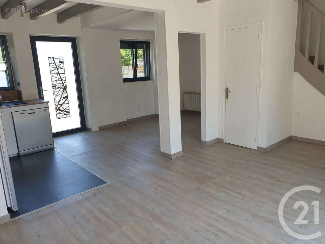 Maison 60 m² à Arzal  - photo 4