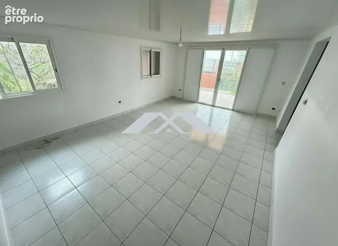 Maison 6 pièces 94 m² à vendre à Les Avirons (97425) - photo 5