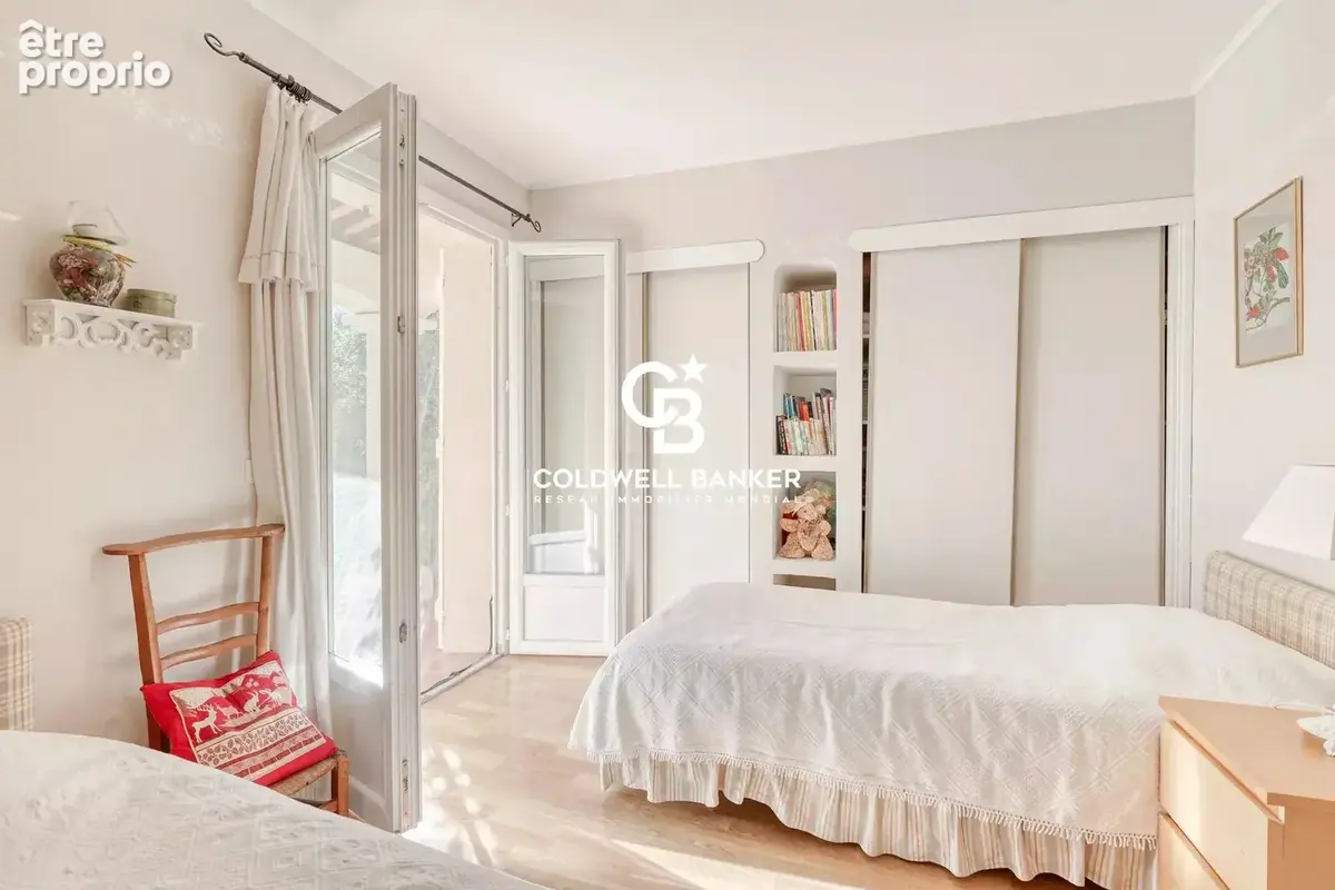 Golfe de Saint-Tropez , charmante villa avec piscine et sa maison d’invités - photo 14