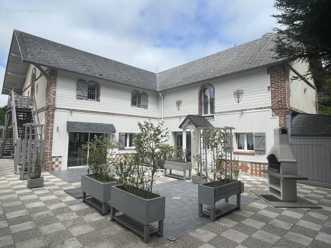 Maison à BERNAY